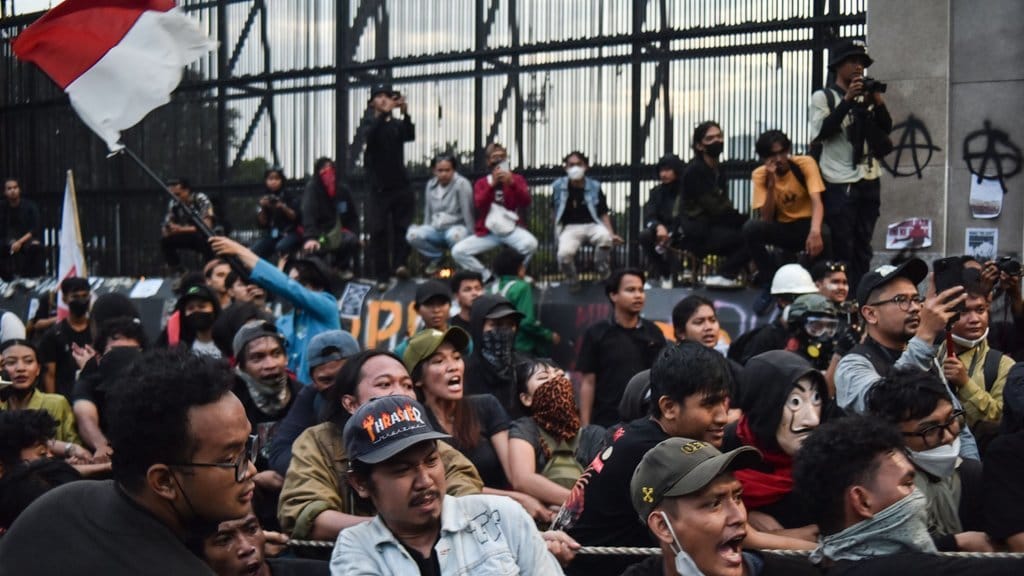 Unjuk rasa terkait revisi UU TNI di DPR