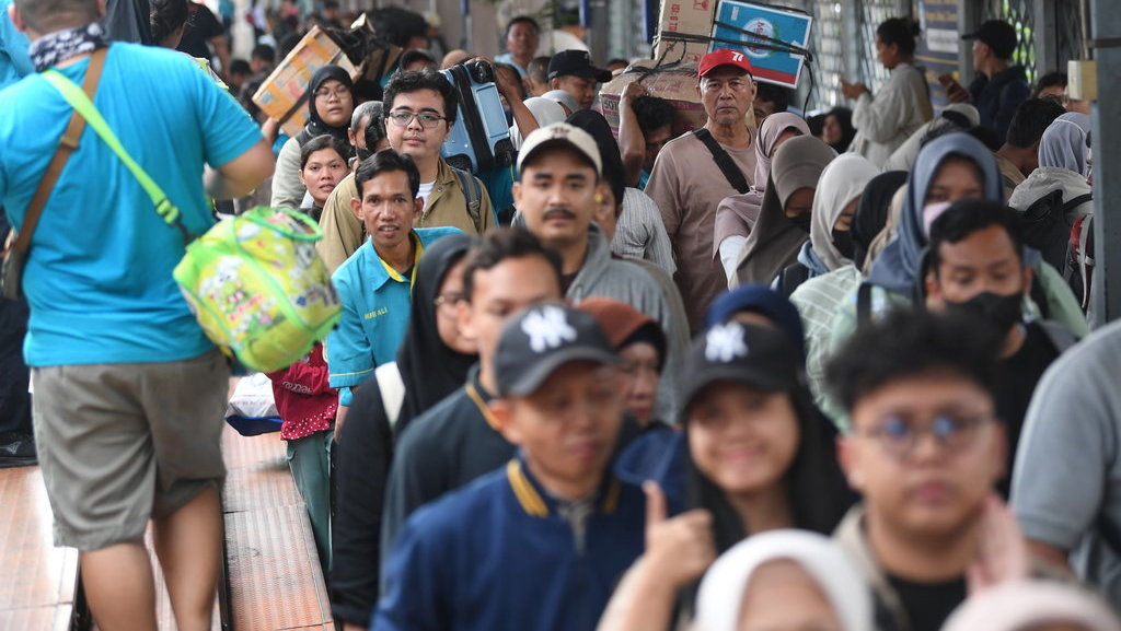Puncak arus balik kereta api 