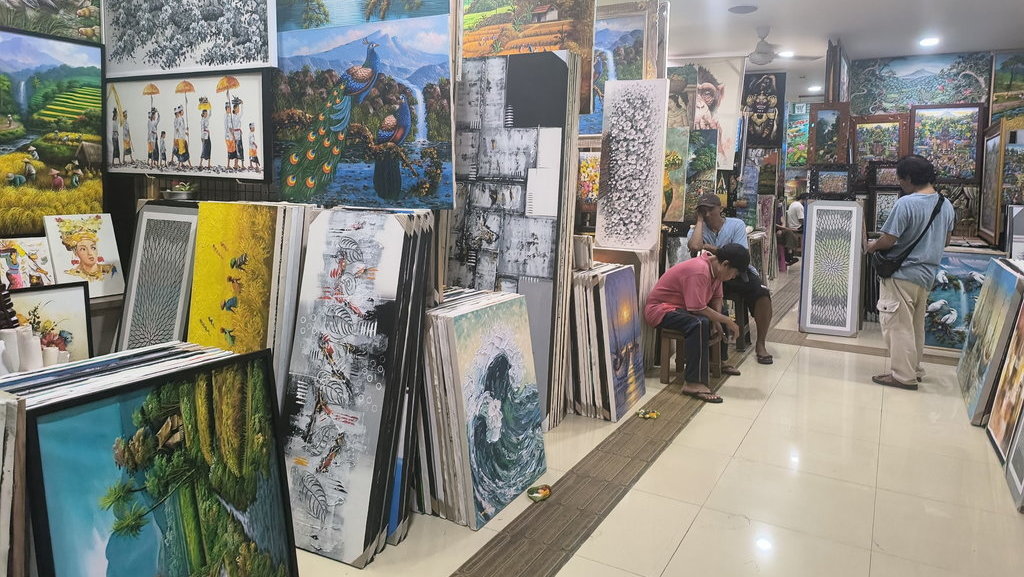  Pasar Seni Sukawati 
