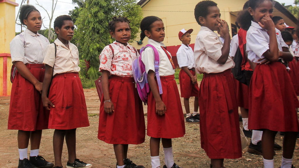 Hari pertama sekolah di Papua