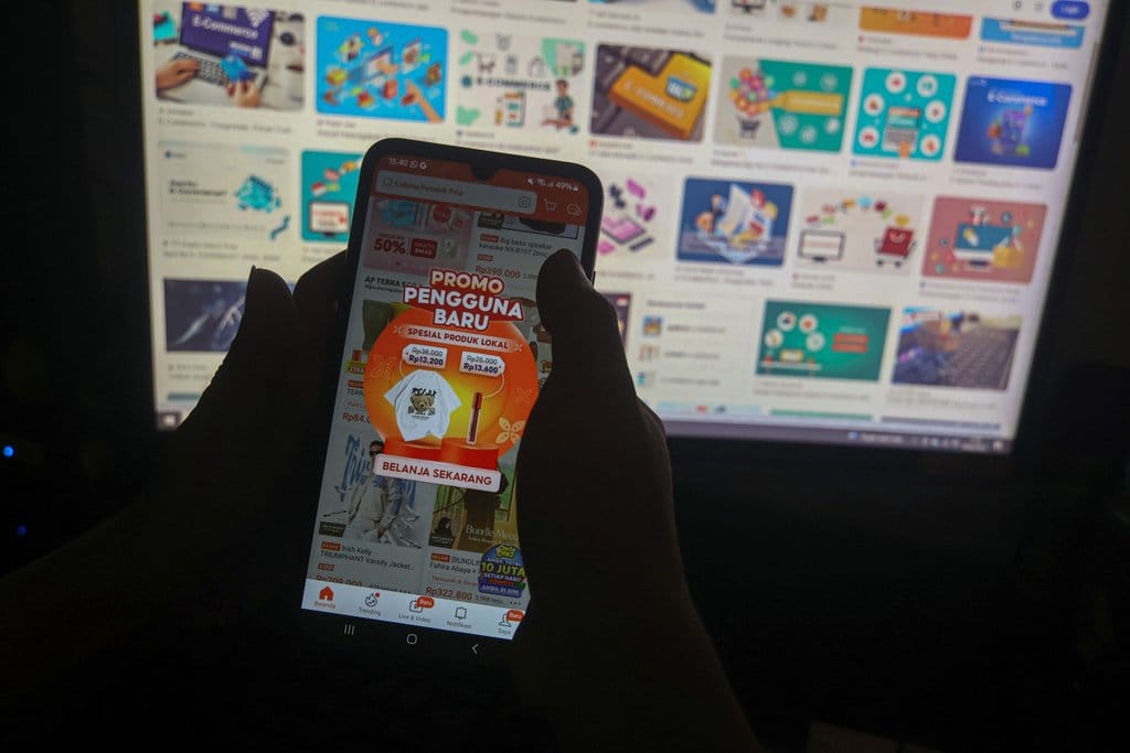 Proyeksi pertumbuhan pengguna e-commerce di Indonesia