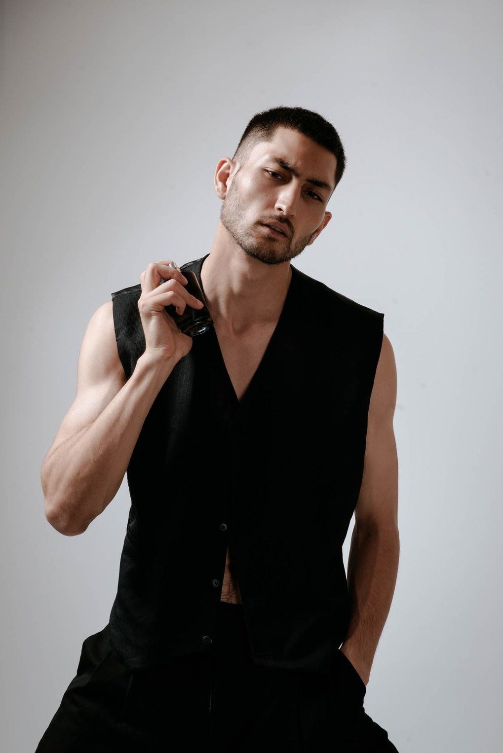 Ilustrasi Model Pria. foto/istockphoto Ilustrasi Parfum Pria