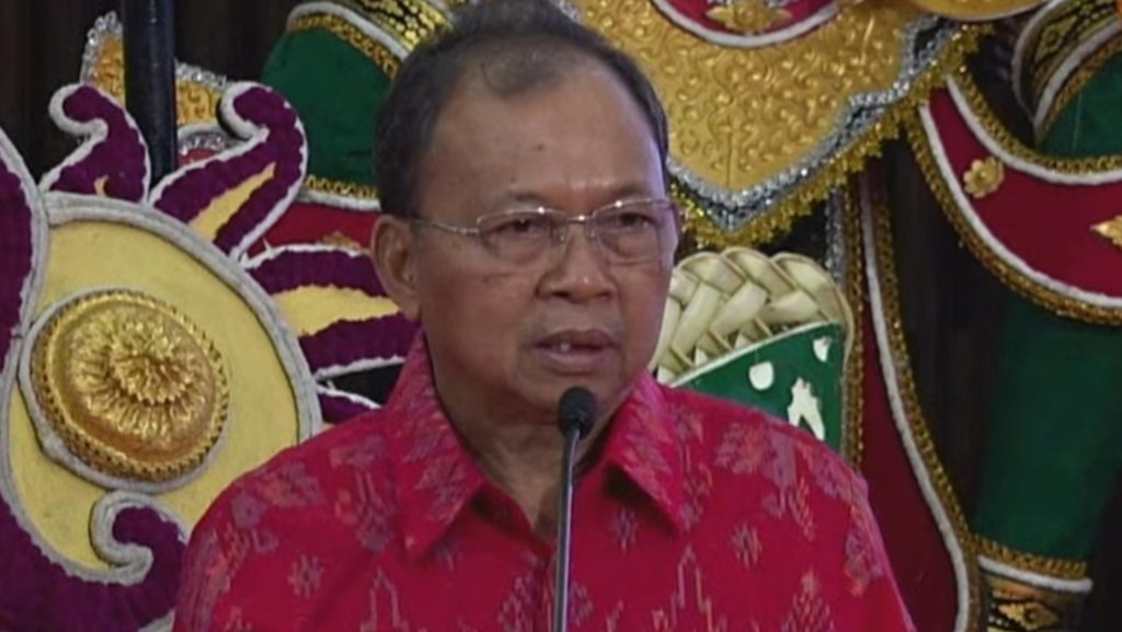 Wayan Koster