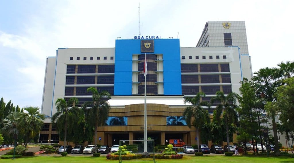 DJBC: Bawa Uang Rp100 Juta dari & ke LN Tanpa Lapor Didenda 10 %