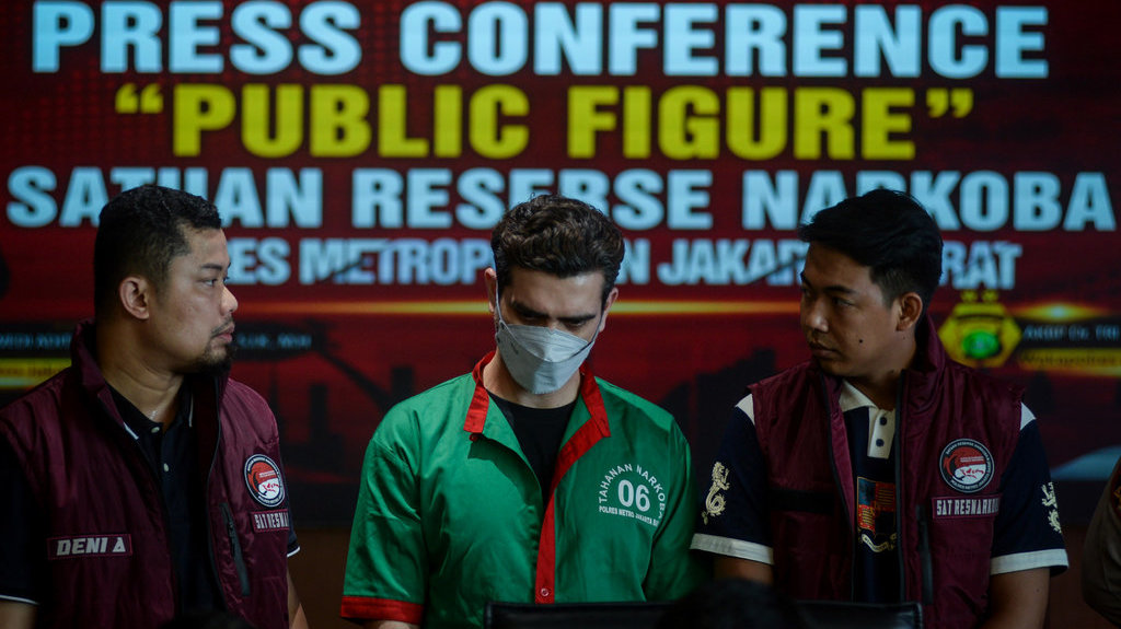 Rilis kasus narkoba Fachry Albar