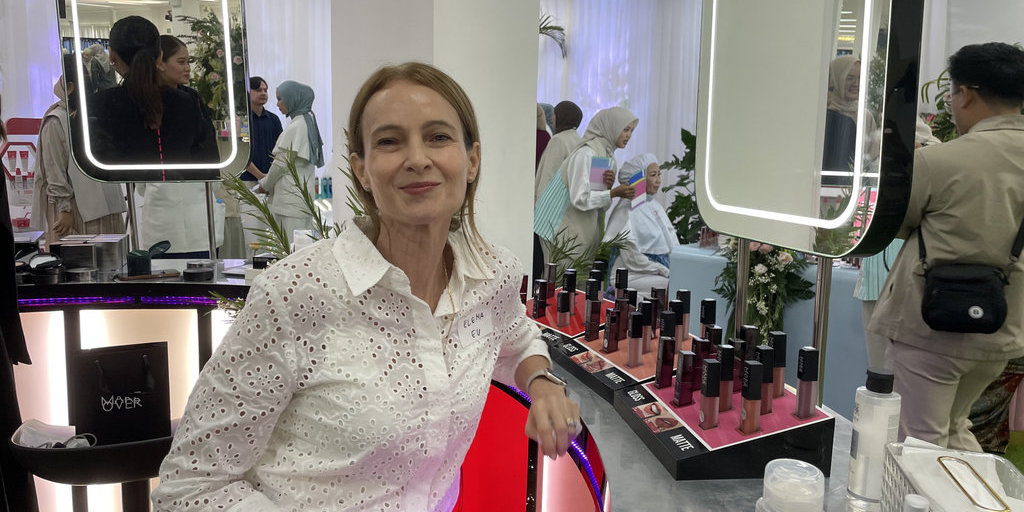 Istri Dubes EU, Elena, dalam Kunjungan SHOM Indonesia ke Paragon. Tirto.id/Shofiatunnisa Azizah Kunjungan SHOM Indonesia ke Paragon