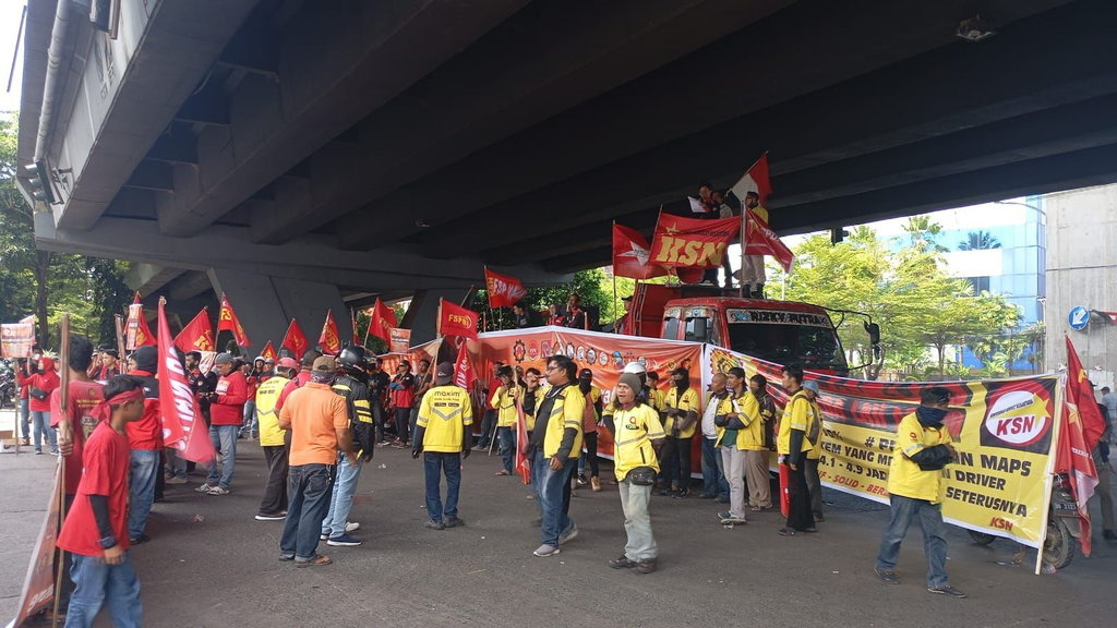 May Day di Makassar