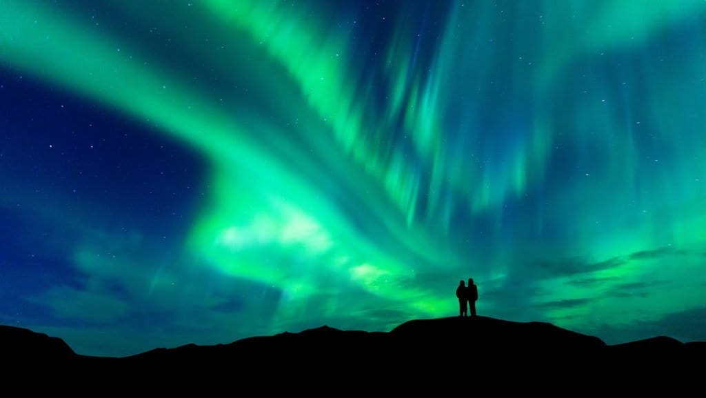 Ilustrasi aurora di langit malam. FOTO/iStockphoto Ilustrasi aurora di langit malam
