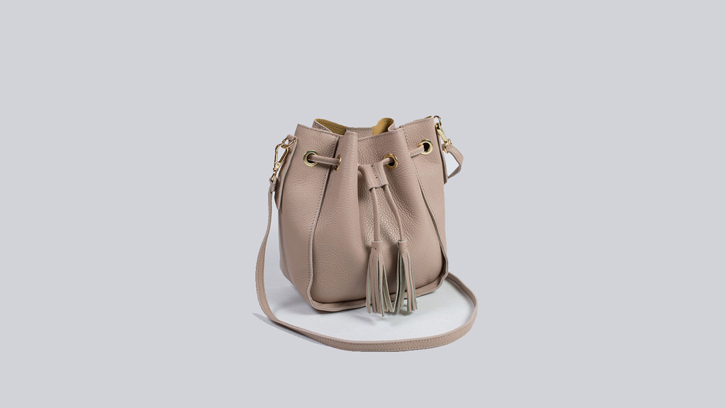 Tas Serut Kulit. FOTO/iStockphoto Tas Serut Kulit