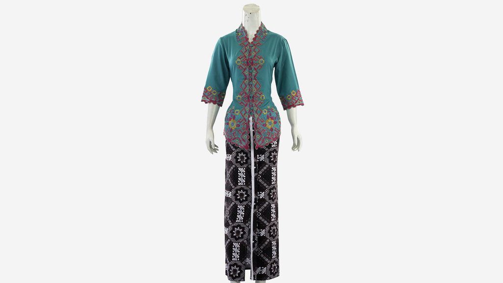 Rok Motif Batik Belah Tengah