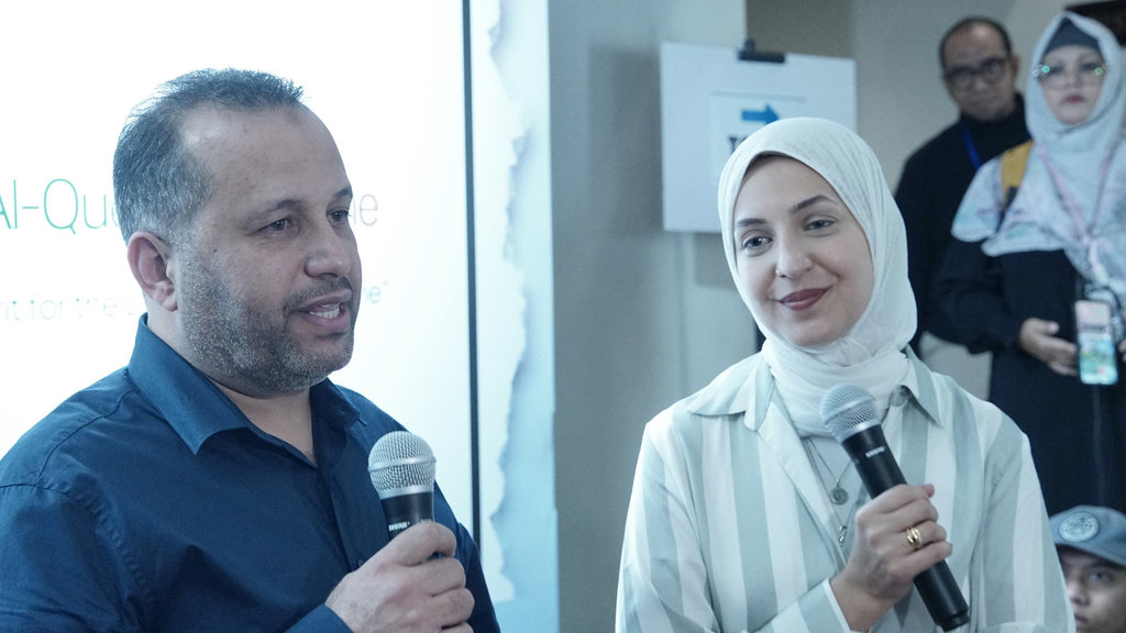 Jurnalis Al-Jazeera Youmna dan Maher dalam konferensi Aktivis Palestina se-Asia Pasifik untuk Al-Quds dan Palestina di Hotel Savoy Homann. Minggu (25/5/2025). FOTO/Istimewa konferensi Aktivis Palestina se Asia Pasifik
