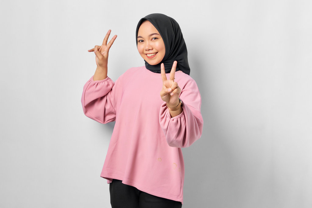 Baju Kaos Oversized Lengan Puff. FOTO/iStockphoto Baju Kaos Oversized Lengan Puff