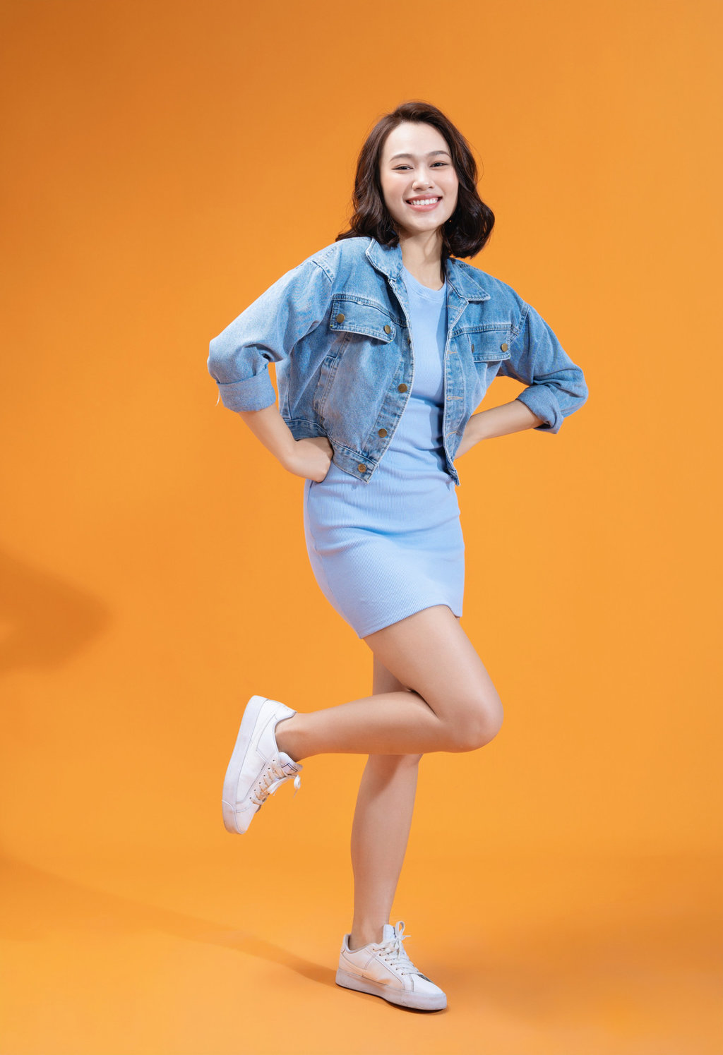 Baju Mini Dress dan Jaket Jeans