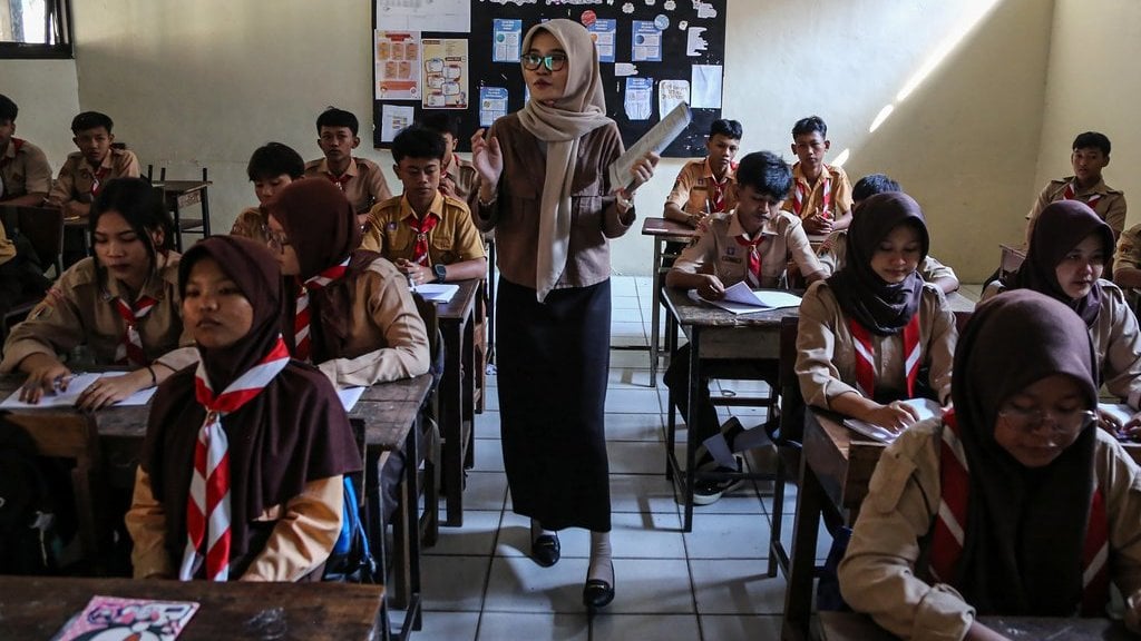 Ilustrasi siswa sekolah. ANTARA FOTO/Makna Zaezar/bar Program sekolah swasta gratis di Kota Semarang