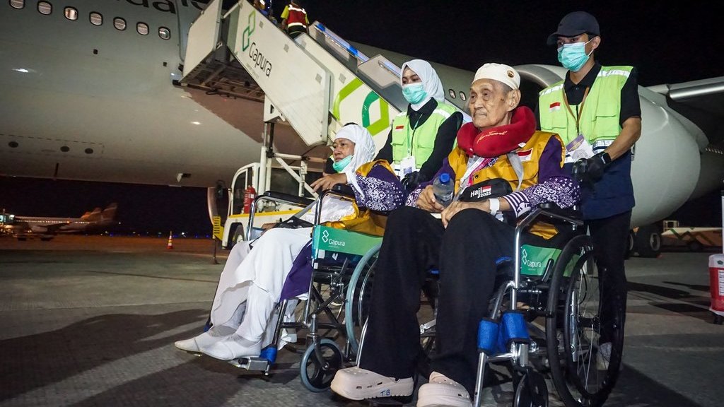Kepulangan jamaah haji kloter pertama debarkasi Balikpapan