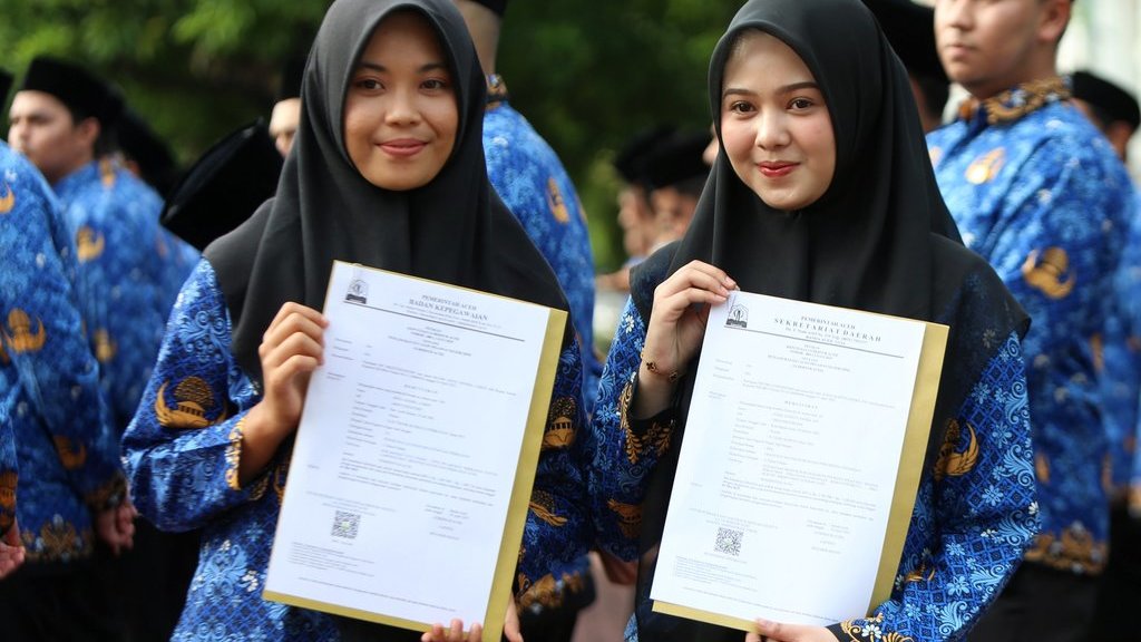 Penyerahan SK CPNS Pemerintah Aceh