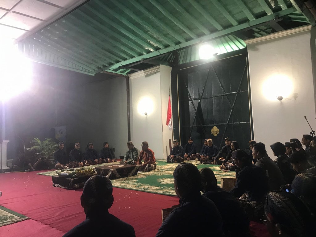 Pembacaan macapat 