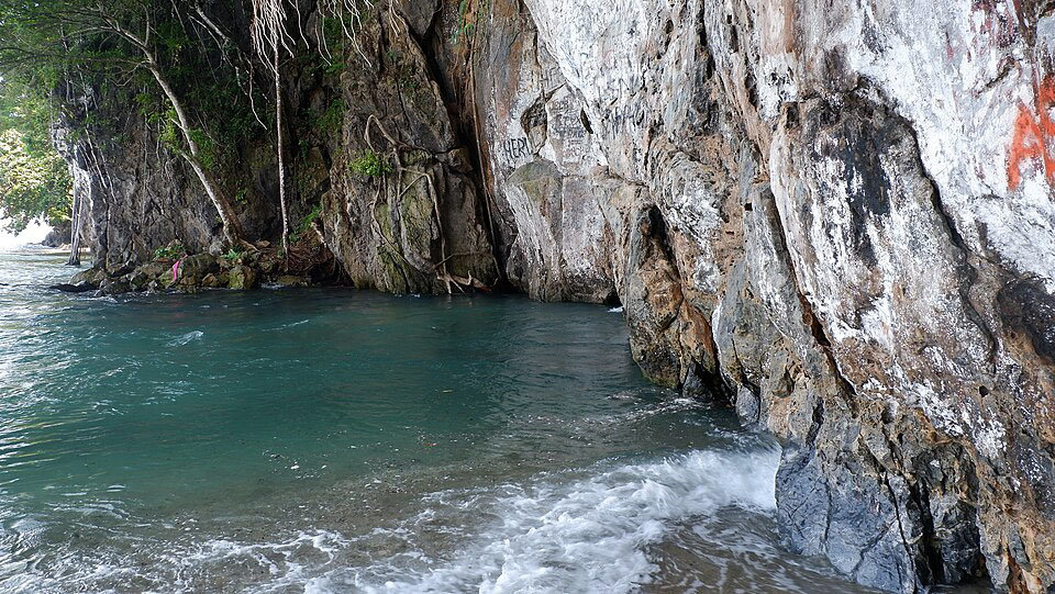 Sungai tamborasi