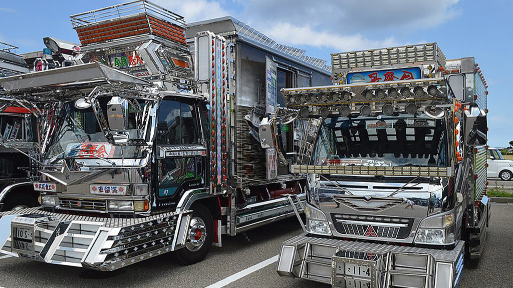 Truk Dekotora