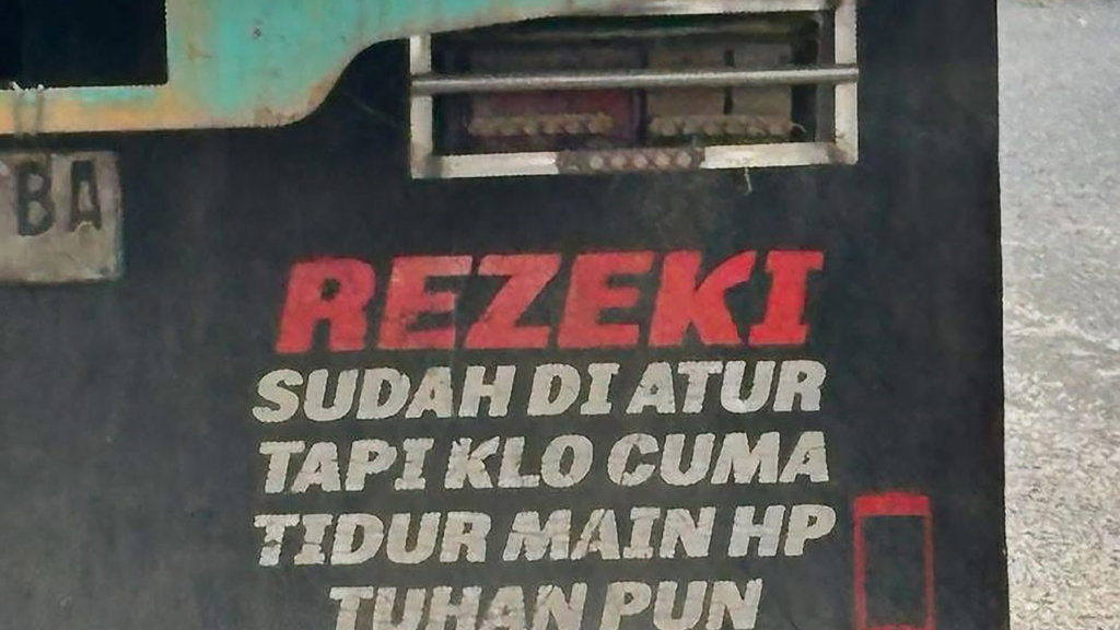 Tulisan Belakang Bak Truk