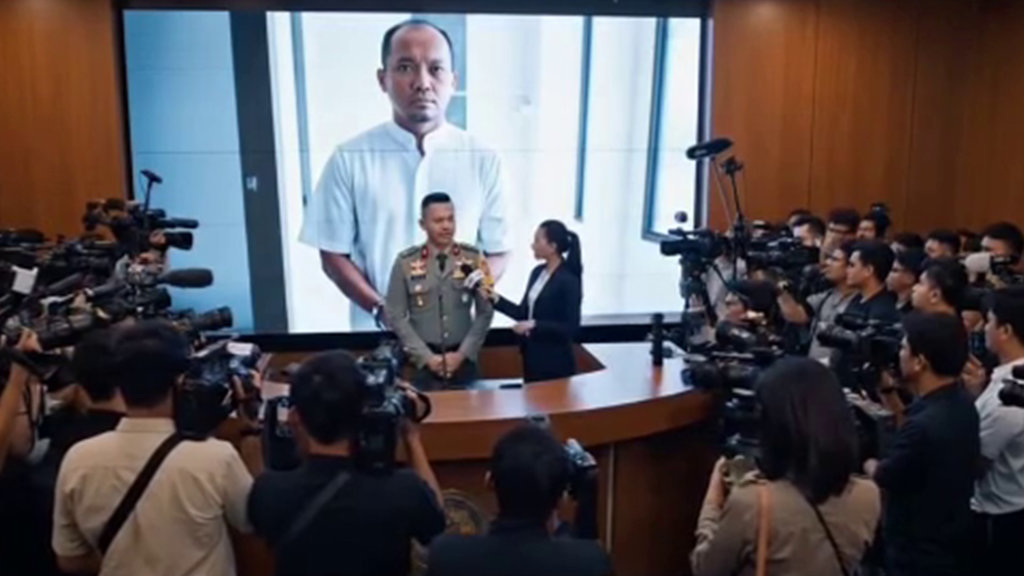 Video AI tentang polisi yang menangkap koruptor. (Sumber: Instagram@infokomando.official) Video AI Penangkapan Koruptor