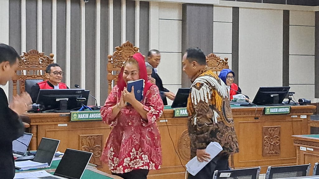 Mbak Ita dan Alwin Basri