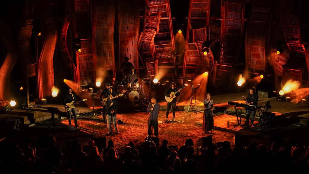 Penampilan Sal Priadi di Jazz Gunung Bromo Series 2025