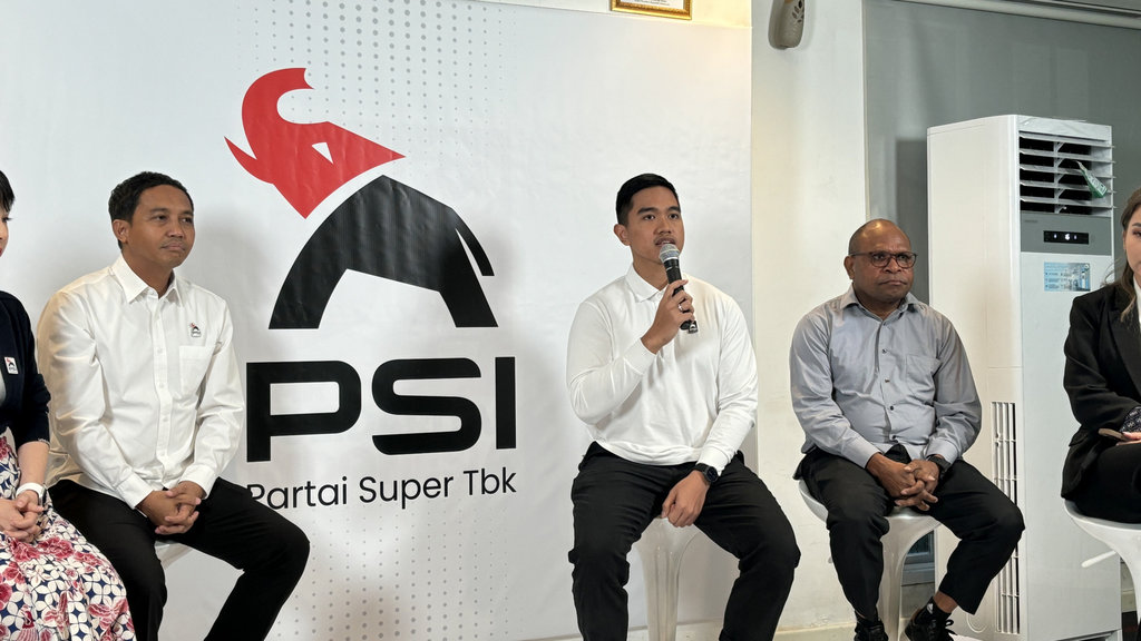 Kaesang Pangarep di Kantor DPP PSI