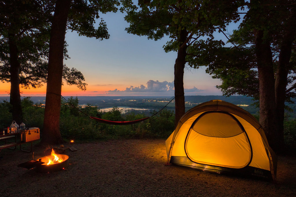 Tenda Camping. FOTO/unsplash.com Tenda Camping