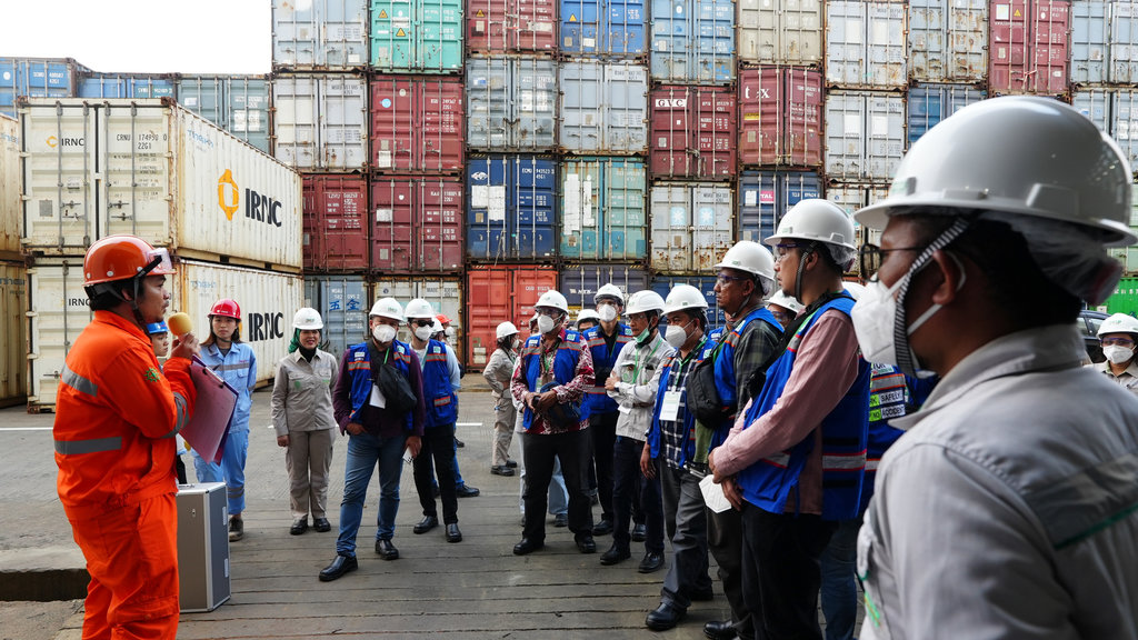 Morowali Industrial Park di Desa Fatufi