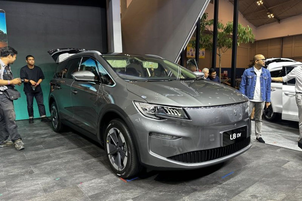 Mobil Aletra L8 EV Aero Line