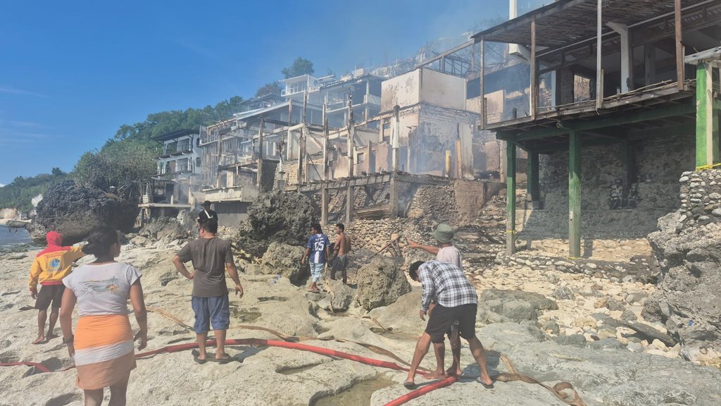Kebakaran Pantai Bingin