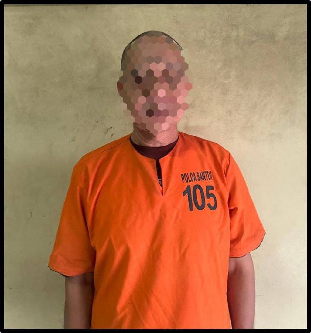 pelaku penipuan dan penggelapan dana 