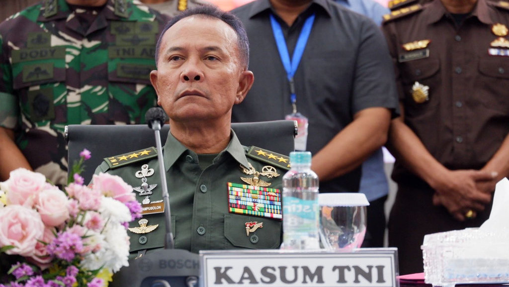 Wakil Ketua Pelaksana yaitu Kepala Staf Umum TNI selaku Wakil Ketua Pelaksana I Satgas PKH Letjen TNI Richard Taruli H. Tampubolon. (FOTO/dok. Kejaksaan Agung) Body Artikel 2 Kejaksaan Agung 7