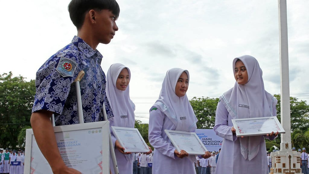 Peringatan hari pendidikan daerah di Aceh