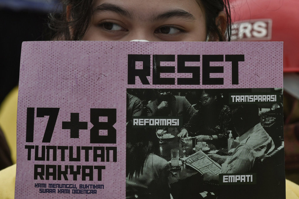 Aksi kawal tuntutan rakyat di DPR