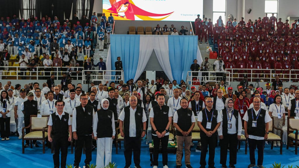 Puncak peringatan Hari Olahraga Nasional XLII