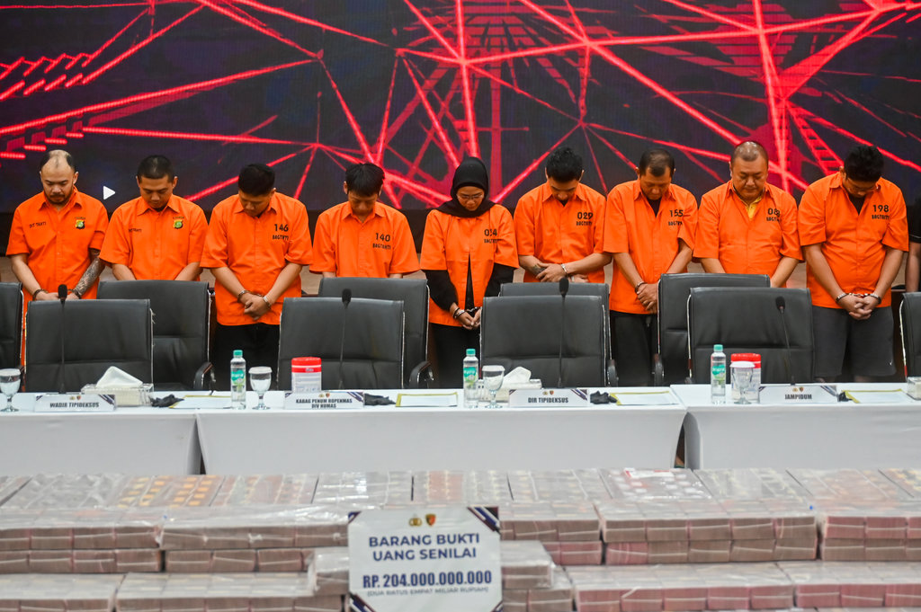 Pengungkapan kasus pembobolan rekening pasif