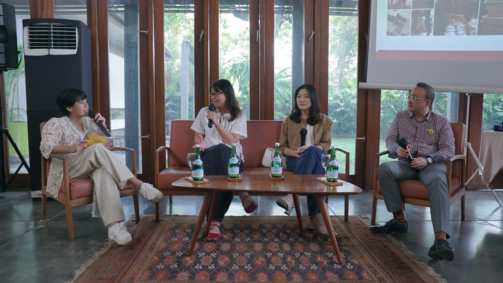 Diajeng Creative Cash Club