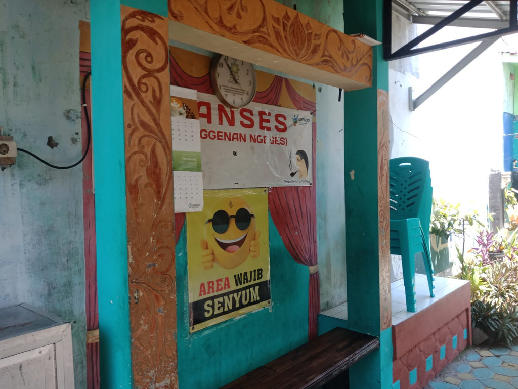 Panggenan Ngeses, tempat area merokok. (FOTO/Adisti Daniella) Ficer KBA Astra