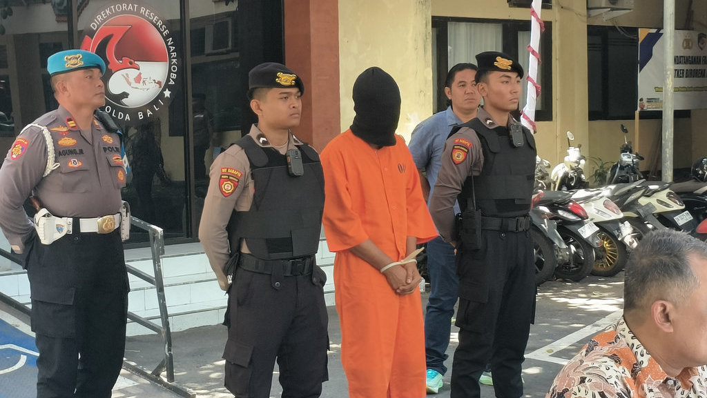 Konpers Kasus Kebun Ganja Klandestin