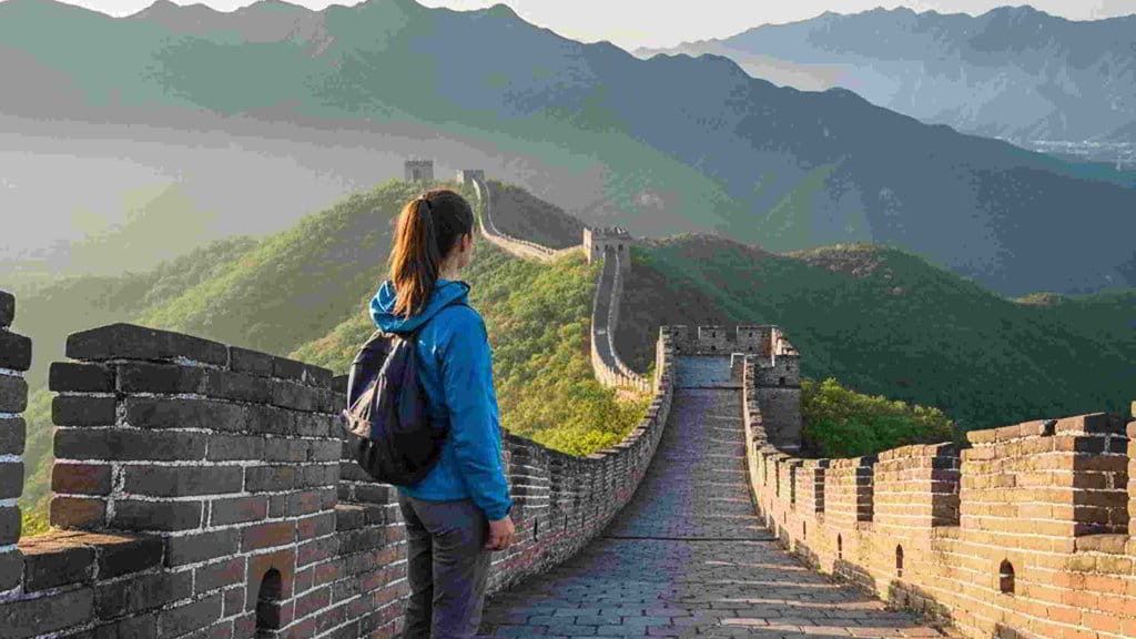 Prompt AI Foto Sendiri di Pegunungan Alpen Salju Swiss