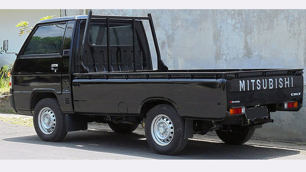 Mobil MItsubishi Colt L300. Wikimedia/オーバードライブ83 Mobil MItsubishi Colt L300