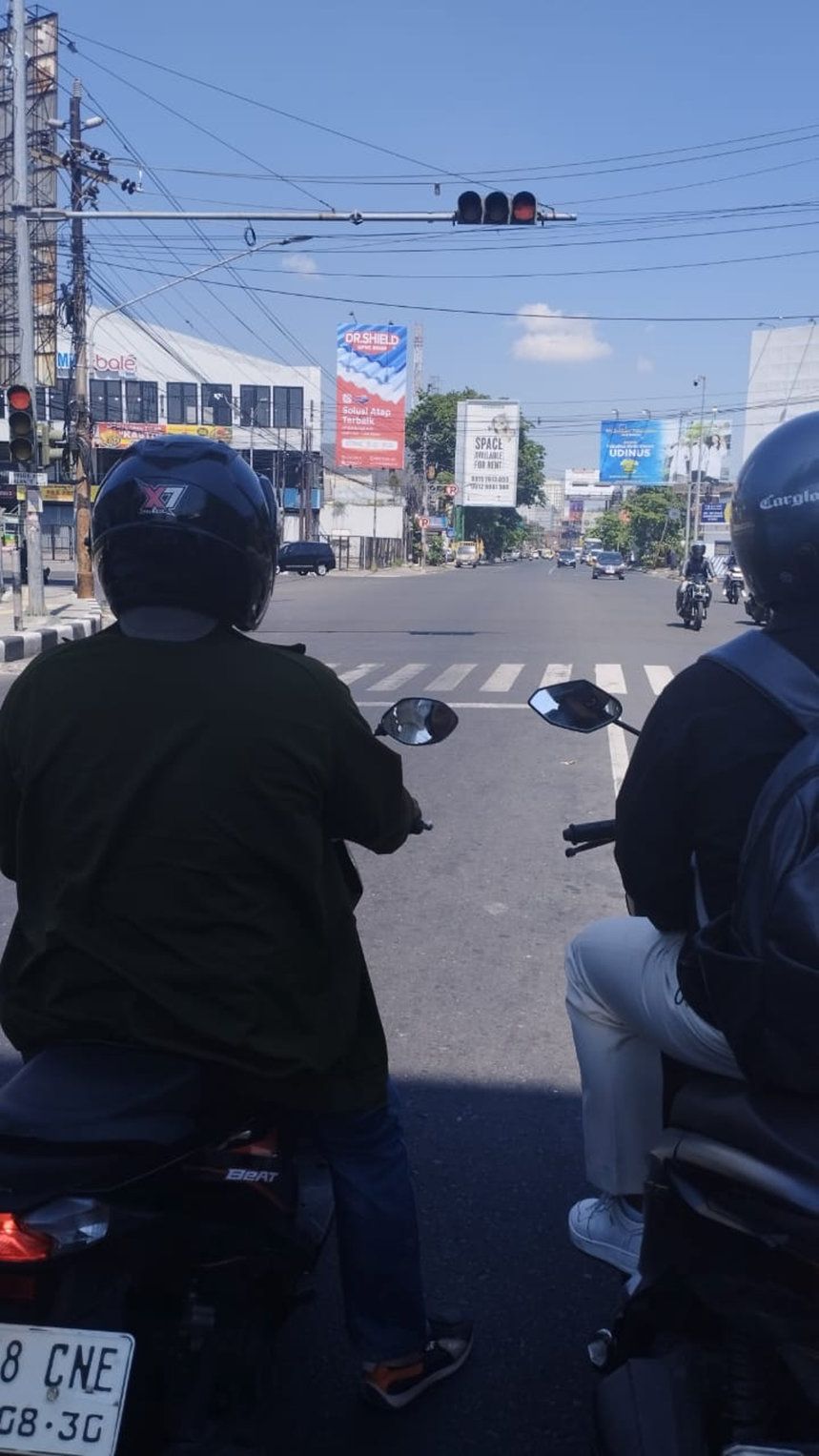 Salah satu ruas jalan di Kota Semarang saat kenaikan suhu Oktober 2025. (FOTO/Dok. Pribadi) Newsplus Apa Musabab Kenaikan Suhu di Indonesia