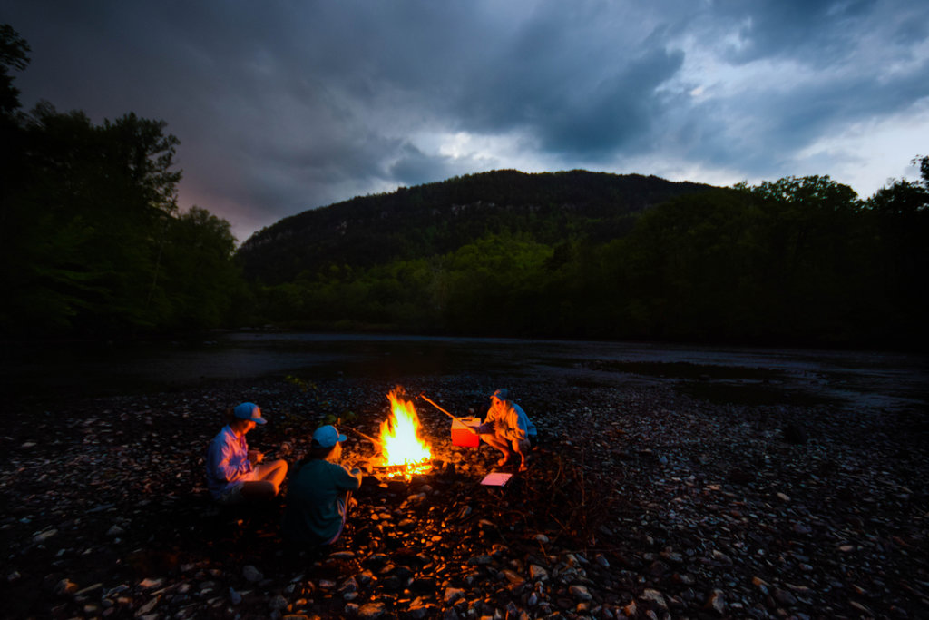 Ilustrasi berkemah. FOTO/pxhere.com ilustrasi berkemah
