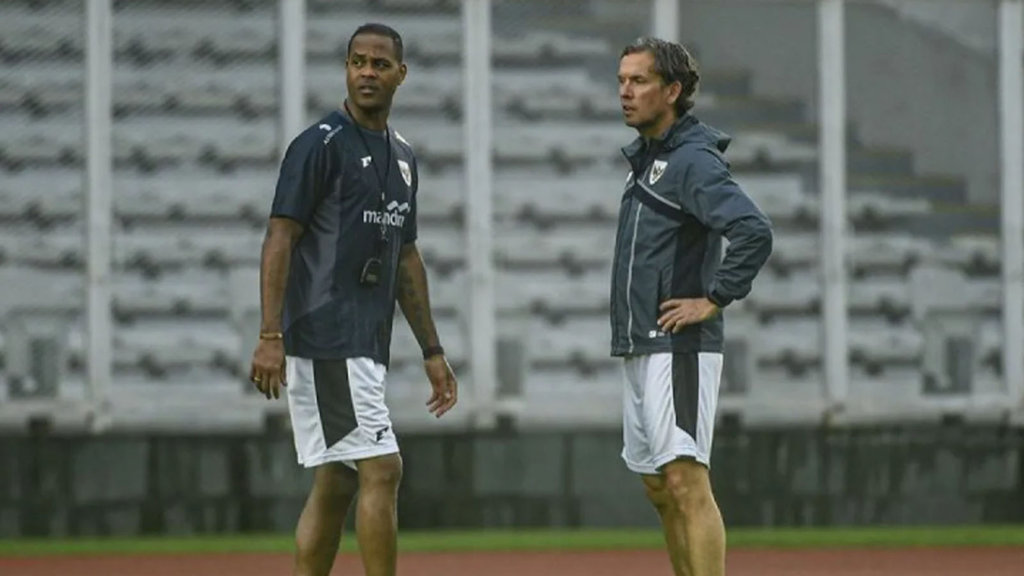 Patrick Kluivert bersama Alex Pastoor