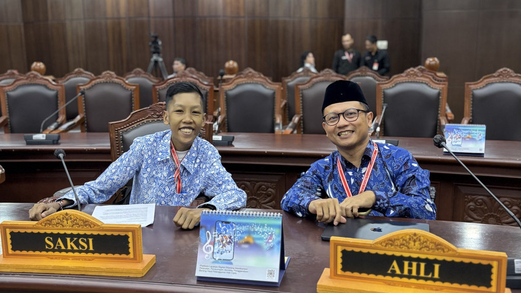 Saksi Pemohon Fadel (Penyandang Talesmia Mayor) dan Saksi Ahli Bahrul Fuad. tirto.id/M Fajar Nur Pemohon UU Disabilitas di MK
