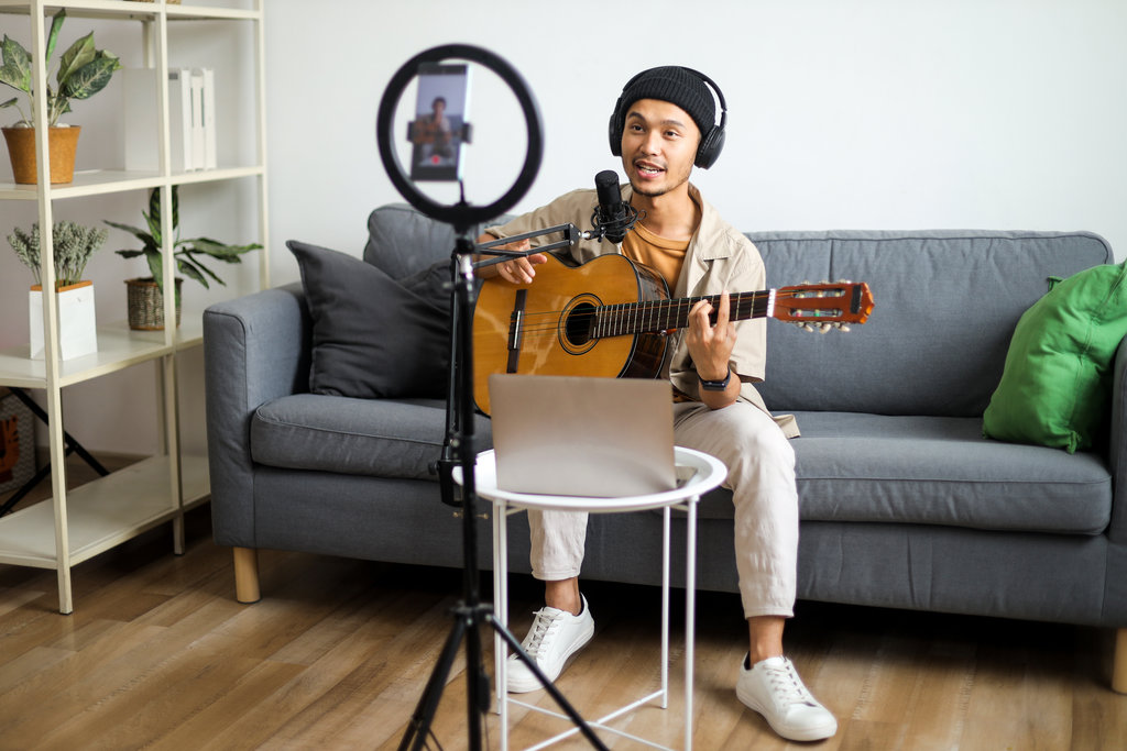 hp untuk konten Kreator. foto/istockphoto hp untuk konten Kreator