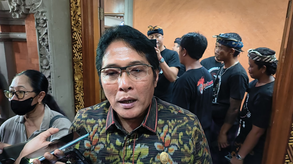 DPRD Bali Ketok Raperda Layanan ASK