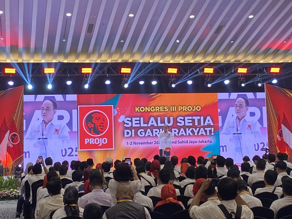 Ketua Umum DPP Projo, Budi Arie Setiadi saat membuka kongres III Projo di Puri Agung Grand Sahid Jaya Hotel, Jakarta Pusat, Sabtu (1/11/2025). tirto.id/Rahma Dwi Safitri Budi Arie Setiadi